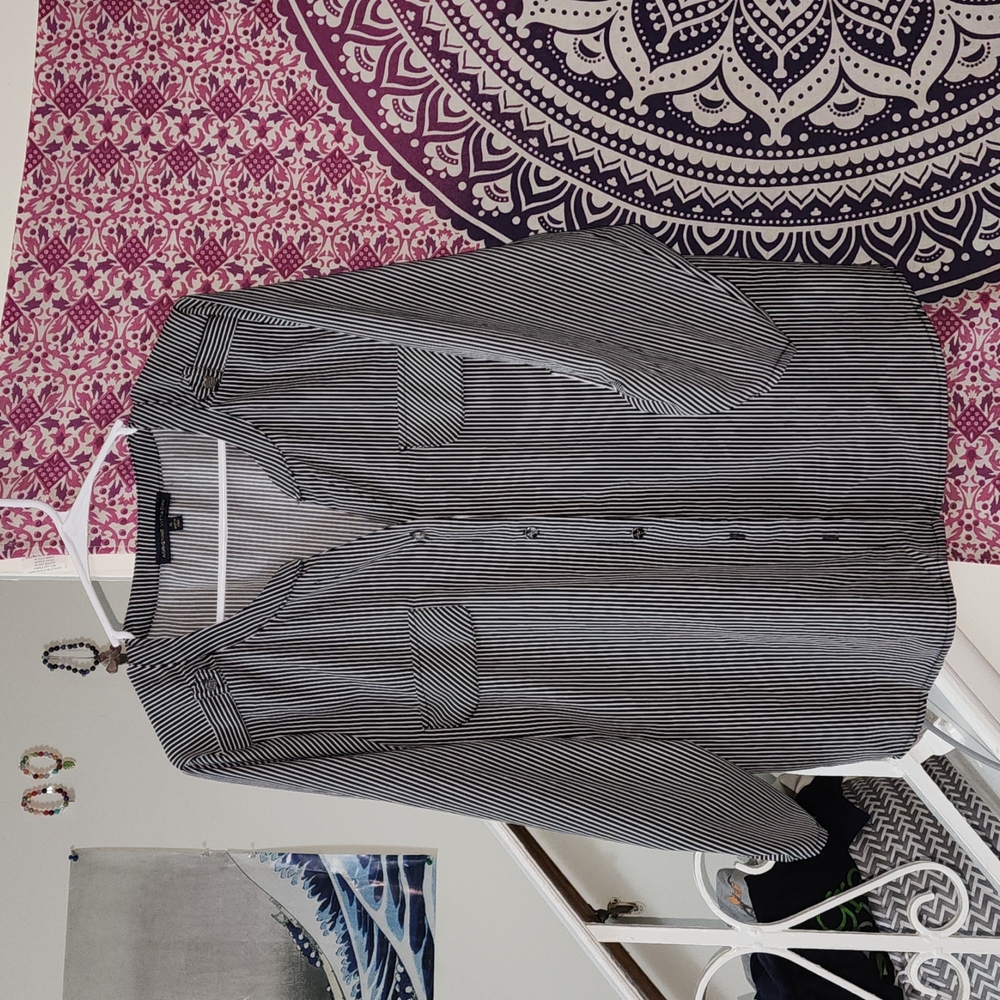 NEVER WORN Adrienne Vittadini Dress shirt